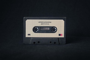 Vista frontal de Real Cassette Tape Mockup